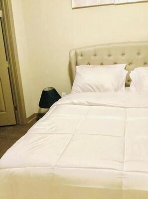 1 bedroom, iron/ironing board, WiFi, bed sheets