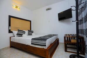 Soundproofing, iron/ironing board, free WiFi