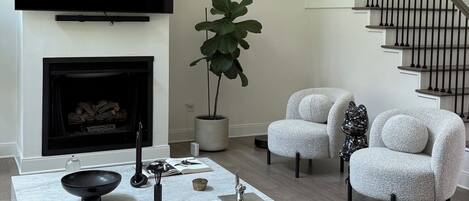 TV, peis og fotballspill