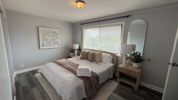 4 多间卧室、熨斗/熨衣板、WiFi、床单