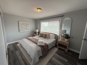 4 chambres, fer et planche à repasser, Wi-Fi, draps fournis