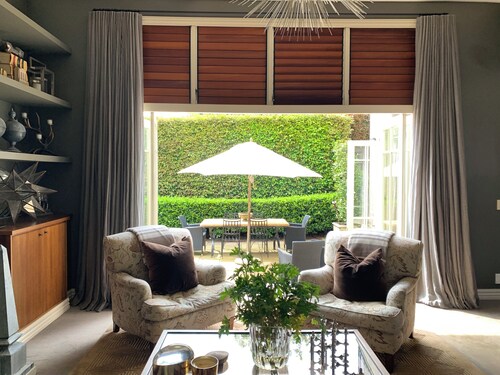 Luxury Living in Remuera Family Home w Pool - Prime Location