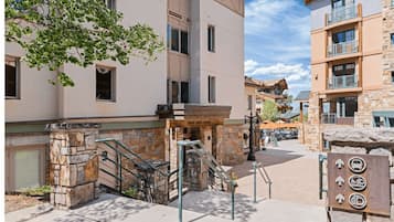 House (1 Bedroom) | Interior