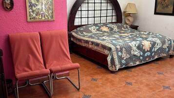 4 bedrooms, Internet, bed sheets