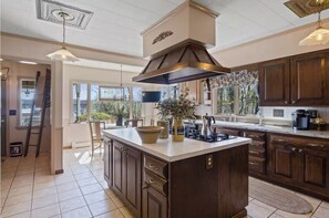 Fridge, microwave, oven, stovetop - The Keuka Cove House - Lakefront + Private Dock - Sleeps 16 (Penn Yan)
