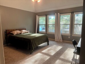 5 makuuhuonetta, Wi-Fi, vuodevaatteet