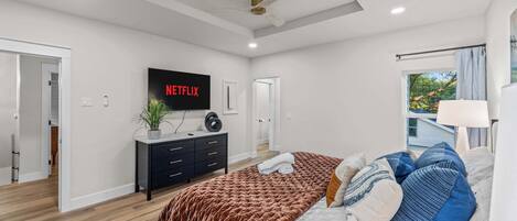 4 bedrooms, iron/ironing board, travel crib, free WiFi