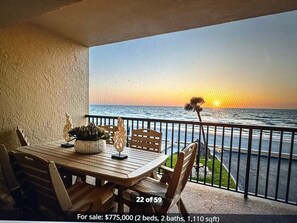 Outdoor dining - PREMIER GULF FRONT CONDO (Belleair Beach)