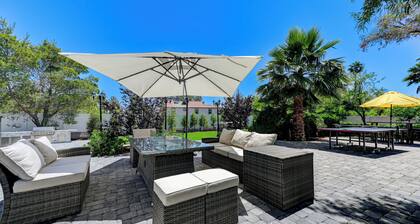 Soothing 6-bedroom house with Pool in vibrant Las Vegas