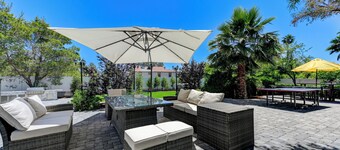 Soothing 6-bedroom house with Pool in vibrant Las Vegas