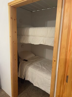 2 slaapkamers, wifi, beddengoed