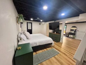 4 bedrooms, free WiFi, bed sheets
