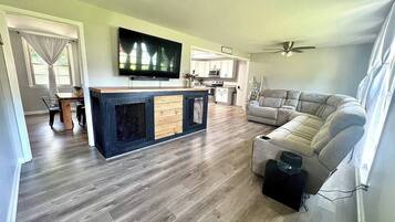 Smart TV, video games