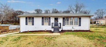 Spacious 4BR Near Fort Campbell