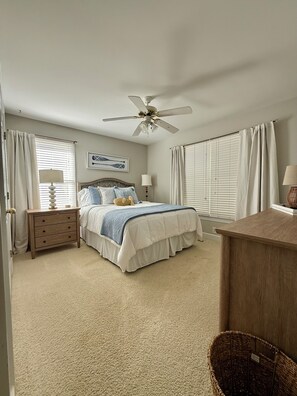 4 bedrooms, free WiFi, bed sheets