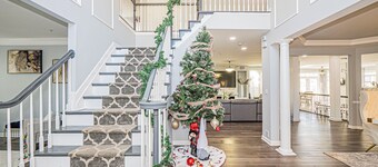 Luxury 5Brooms 4,5Baths Home &Free parking Near DC