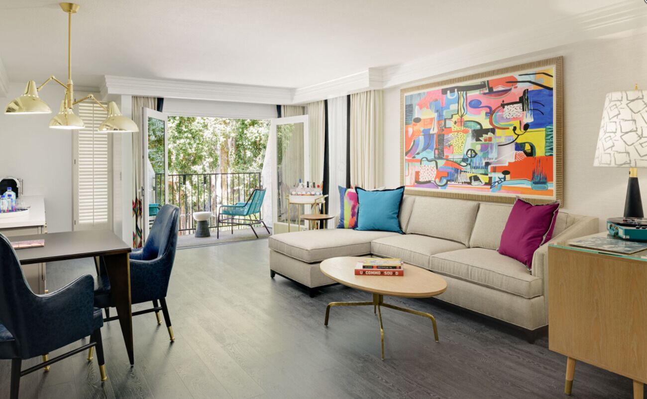 Spacious West Hollywood Escape W/ Kitchen & Rooftop Pool - West Hollywood
