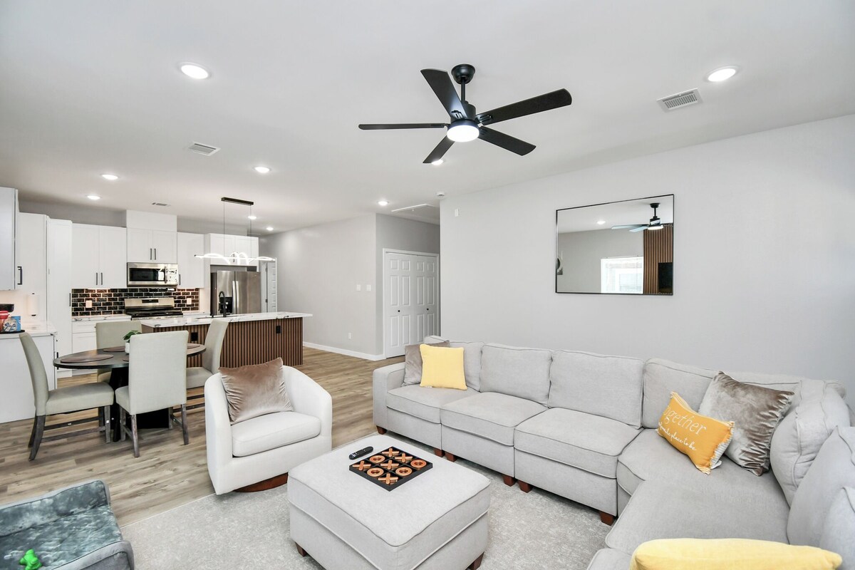 Photo 15 of Chill House, Private and Relaxing House with Hot Tub Spa and Games