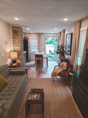 スマートテレビ、DVD プレーヤー、書庫、ビデオライブラリ