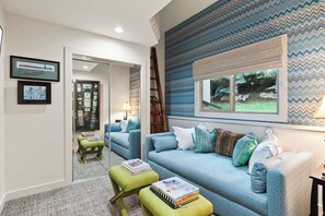 Smart TV, fireplace, offices