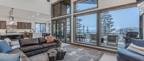 Smart-TV, Kamin, Tischfußball, Tischtennisplatte