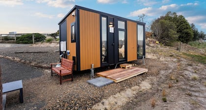 Melmarie Cosy Retreat X by Tiny Away