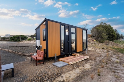 Melmarie Cosy Retreat X by Tiny Away