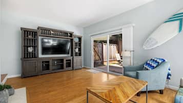 Televisor i llar de foc