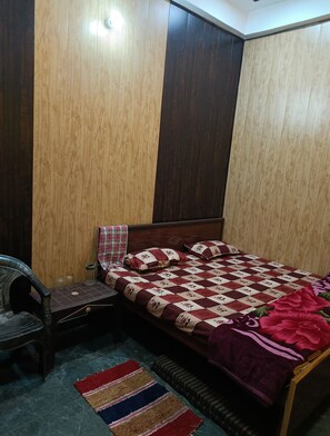 4 habitaciones, wifi y ropa de cama