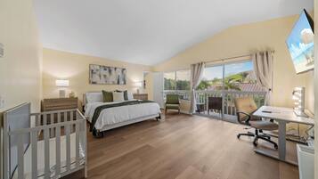 4 bedrooms, desk, iron/ironing board, free WiFi