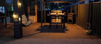 Spacious Home with Spa Sleeps - 12 in Ōhope. 2min walk to Harbour, 5min to Beach