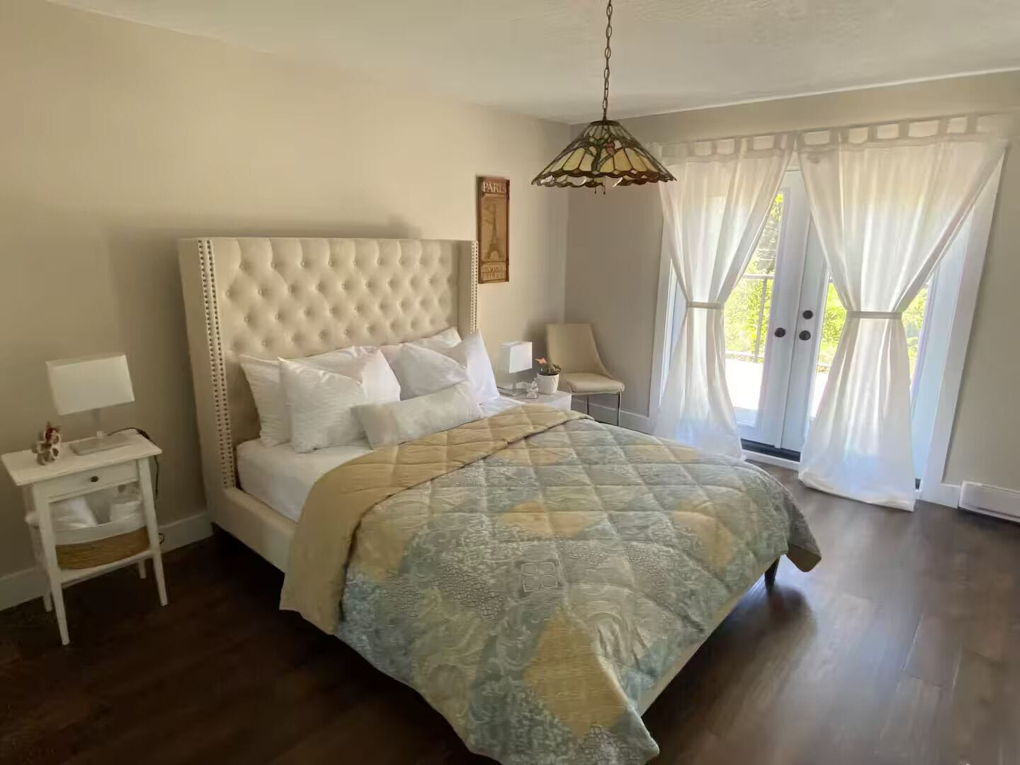 4 bedrooms, iron/ironing board, travel crib, free WiFi