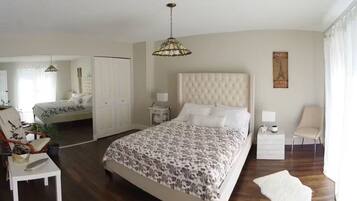 4 soverom, strykejern/-brett, reiseseng for barn og wi-fi (inkludert)