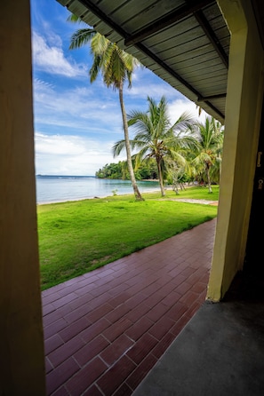 Classic Double Room, Patio, Beach View | Desk