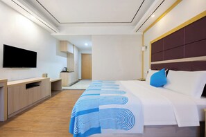 华丽开间 | 办公桌、笔记本电脑工作区、免费 WiFi