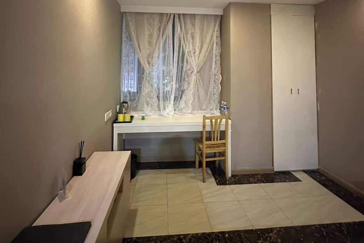 Baita Deluxe | Una scrivania, postazione laptop, Wi-Fi gratuito