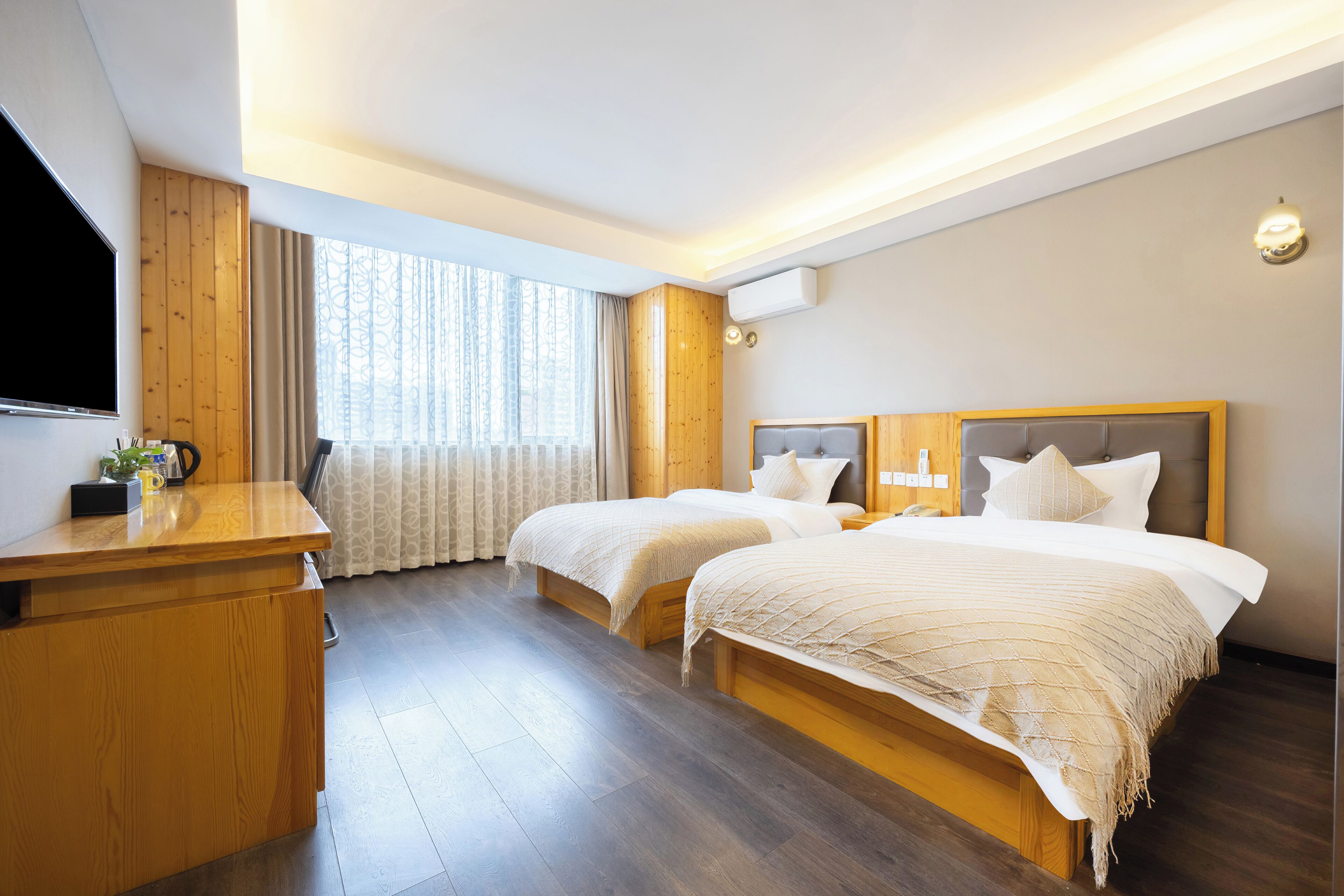 Chambre Double Économique, vue ville | Bureau, espace de travail pour ordinateur portable, Wi-Fi gratuit