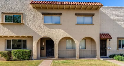 4BR Sleeps 12•Arcade•Fire Patio