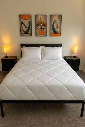 4 bedrooms, desk, WiFi, bed sheets