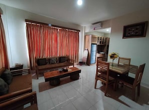 Bàn, truy cập Internet không dây miễn phí