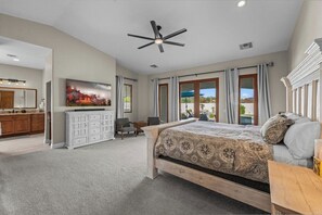 5 bedrooms, iron/ironing board, free WiFi, bed sheets