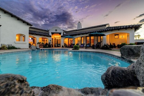 Golden View | Superstition Mtn Views, Private Pool and Hot Tub, Sleeps 14