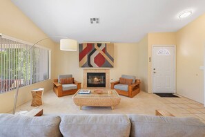 Unclassified image, 5 of 45, button