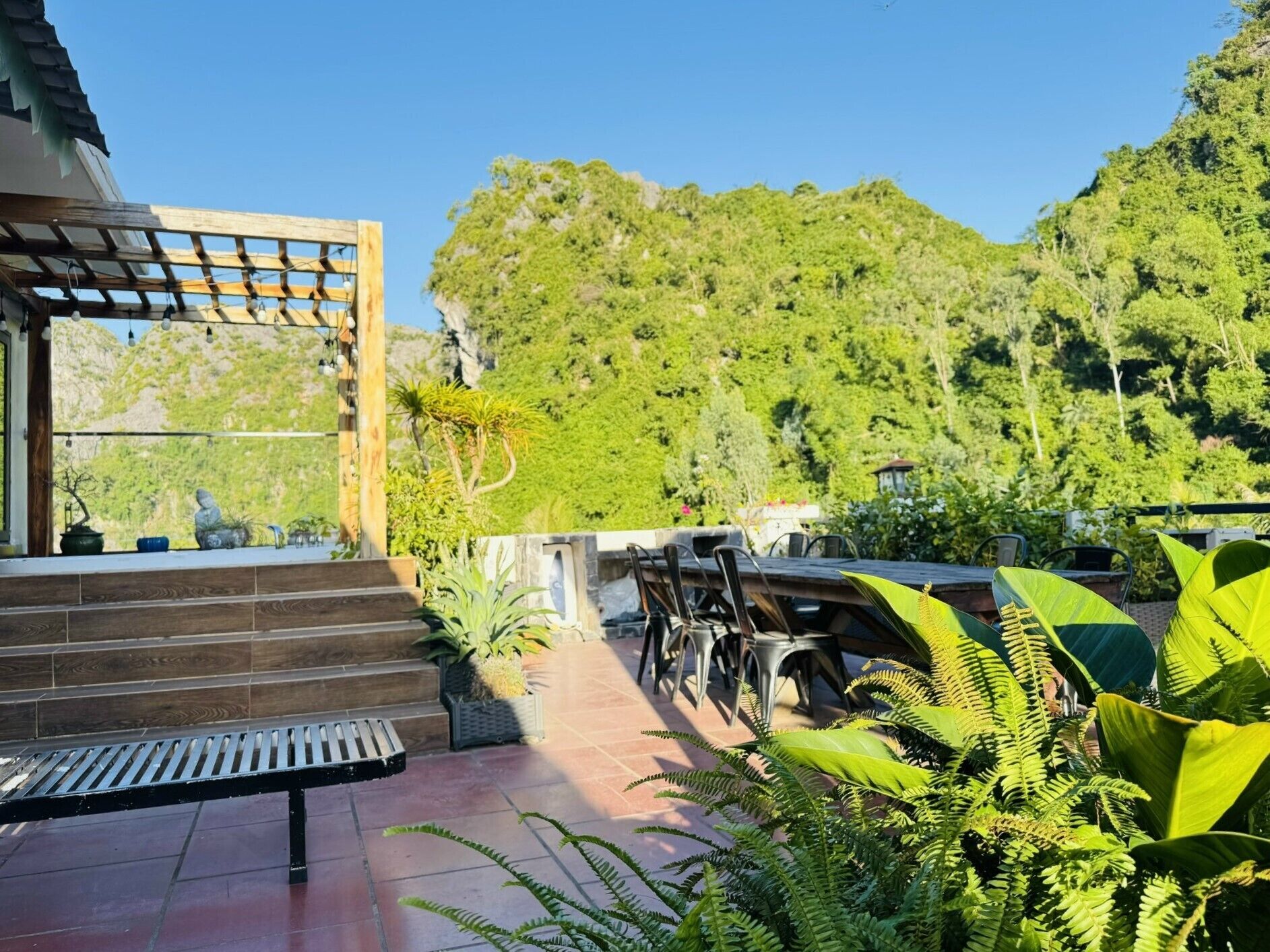 Villa Familiale, 2 chambres, 2 salles de bains, vue lac | Terrasse/Patio