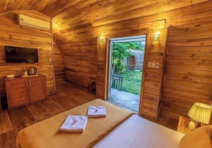 In-room safe, blackout curtains, free WiFi