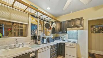 Microwave, stovetop