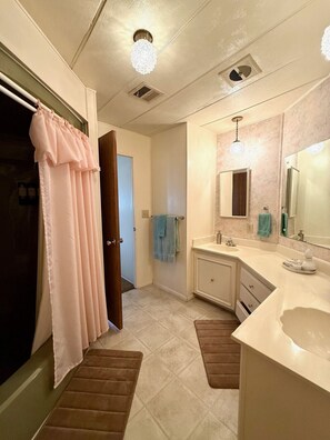 Hair dryer, towels, soap, toilet paper - Charming Hermosa Haven (Page)