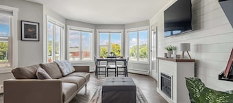 Lakefront Lookout 1BR Condo on Lakeshore Drive!