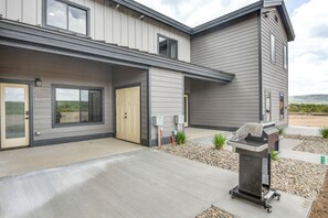 Terrace/patio - Granby Ranch Escape: Shuttle to the Slopes! (Granby)
