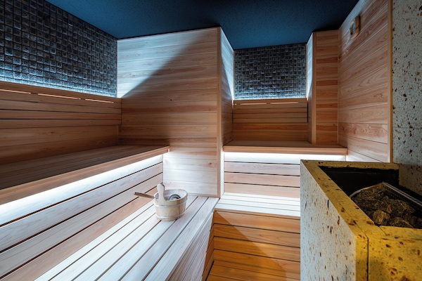 Sauna Suite | Bathroom